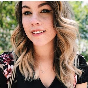 Meet your Posher, Brooke